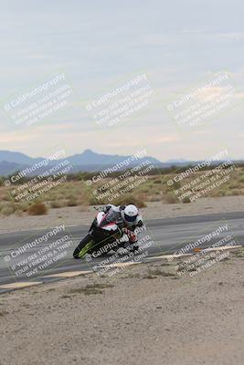 media/Sep-21-2025-Race Pace (Sun) [[98bf33ef95]]/Verified/5-Turn 15 Inside (930am)/